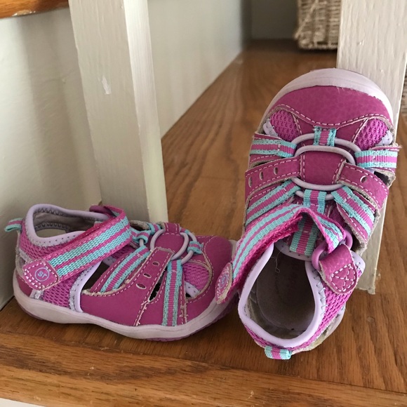 ✅SOLD!✅ {Stride Rite, 4W} Purple Velcro Sandals - Picture 3 of 8